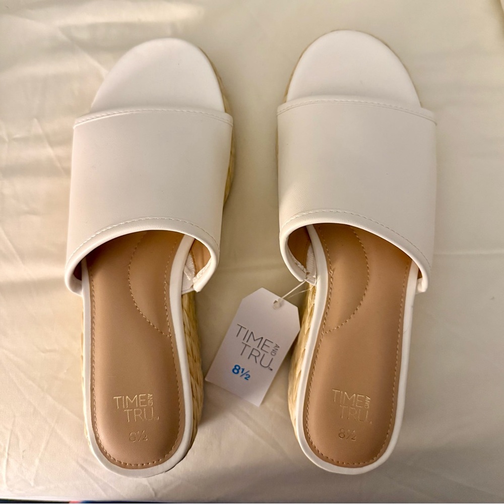 Time and Tru Raffia Platform Slide Sandals - Picture 2 of 4
